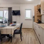 Villa Milutin 1 Vrsi