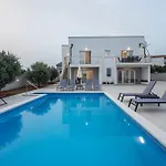 Milutin 1 Villa *