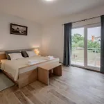 Milutin 1 Villa Vrsi