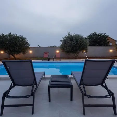 Villa Milutin 1 Vrsi