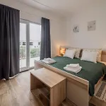 Villa Milutin 1 *