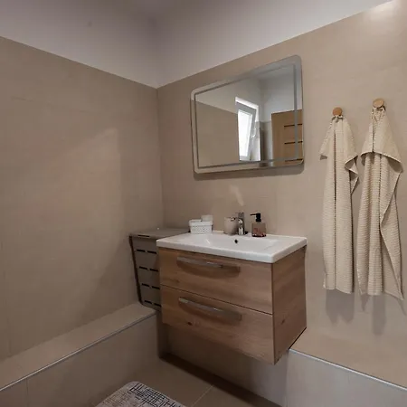 Vila Milutin 1 Vrsi