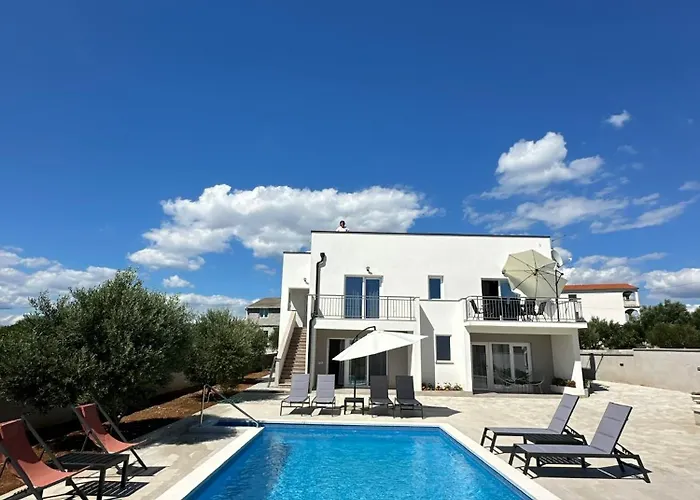 Villa Milutin 1 Vrsi